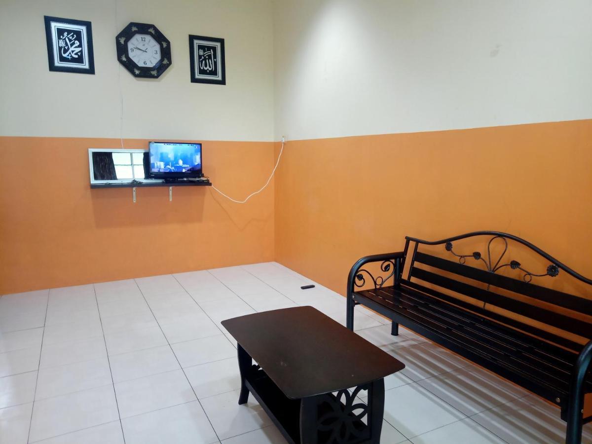 Homestay Bukit Kayu Hitam With 3 Bedrooms Not Sharing Free Wifi Экстерьер фото